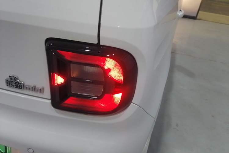 Used Geely Galaxy Panda 2024 Panda Mini 200km Endurance Bear Exterior 3