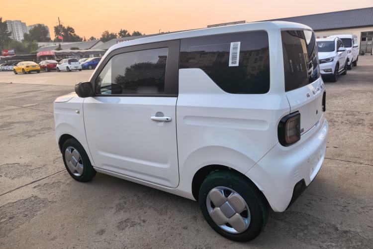 Used Geely Galaxy Panda 2024 Panda Mini 200km Endurance Bear Exterior 3