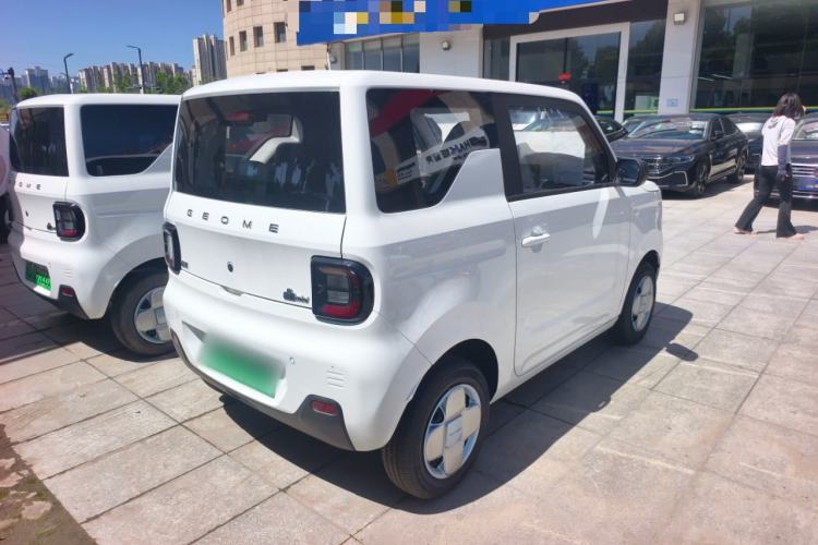 Used Geely Galaxy Panda 2024 Panda Mini 200km Endurance Bear Exterior 3