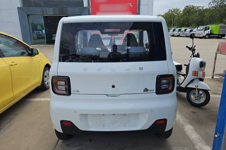 Used Geely Galaxy Panda 2024 Panda Mini 200km Endurance Bear Exterior 3