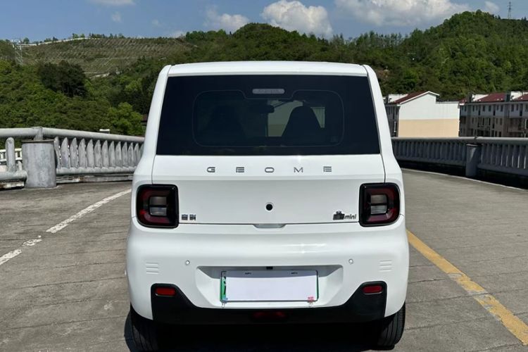Used Geely Galaxy Panda 2024 Panda Mini 200km Endurance Bear Exterior 3