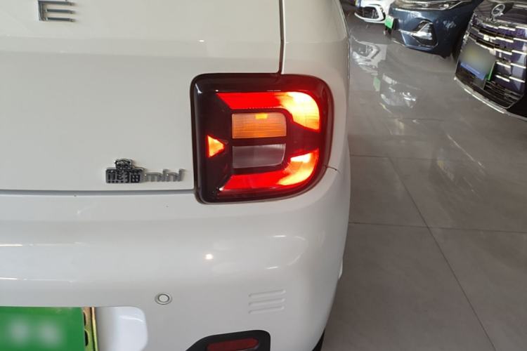 Used Geely Galaxy Panda 2024 Panda Mini 200km Endurance Bear Exterior 3