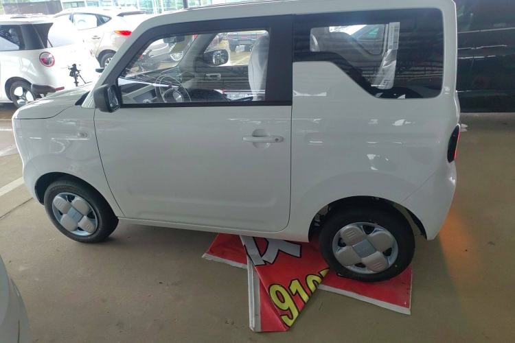 Used Geely Galaxy Panda 2024 Panda Mini 200km Endurance Bear Exterior 3
