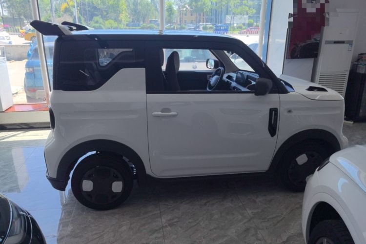 Used Geely Galaxy Panda 2024 200km Panda Kart Exterior 3