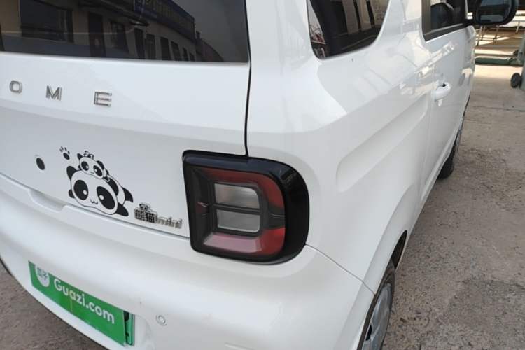 Used Geely Galaxy Panda 2024 Panda Mini 200km Endurance Bear Exterior 3