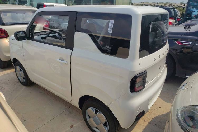 Used Geely Galaxy Panda 2024 Panda Mini 200km Endurance Bear Exterior 3