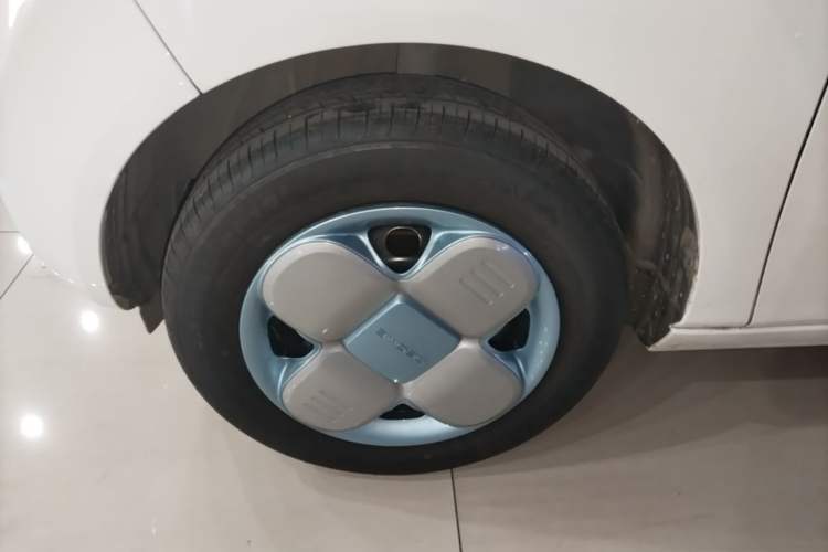 Used Geely Galaxy Panda 2024 Panda Mini 200km Endurance Bear Exterior 4