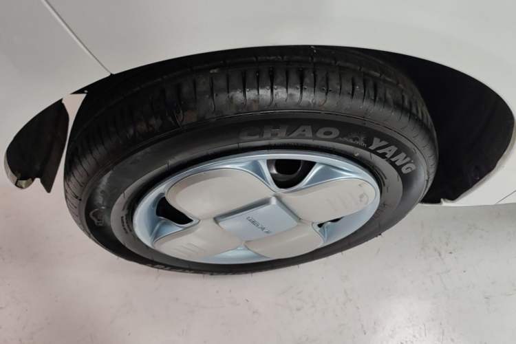 Used Geely Galaxy Panda 2024 Panda Mini 200km Endurance Bear Exterior 4
