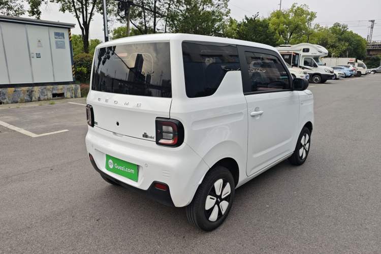 Used Geely Galaxy Panda 2024 Panda Mini 200km Endurance Bear Exterior 4