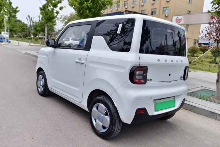 Used Geely Galaxy Panda 2024 Panda Mini 200km Endurance Bear Exterior 4