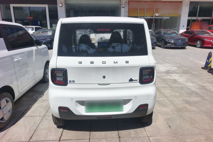 Used Geely Galaxy Panda 2024 Panda Mini 200km Endurance Bear Exterior 4