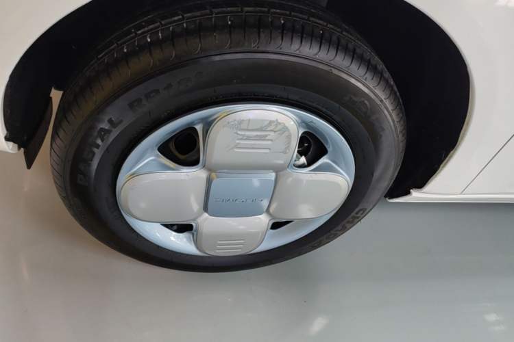 Used Geely Galaxy Panda 2024 Panda Mini 200km Longteng PRO Edition Exterior 4