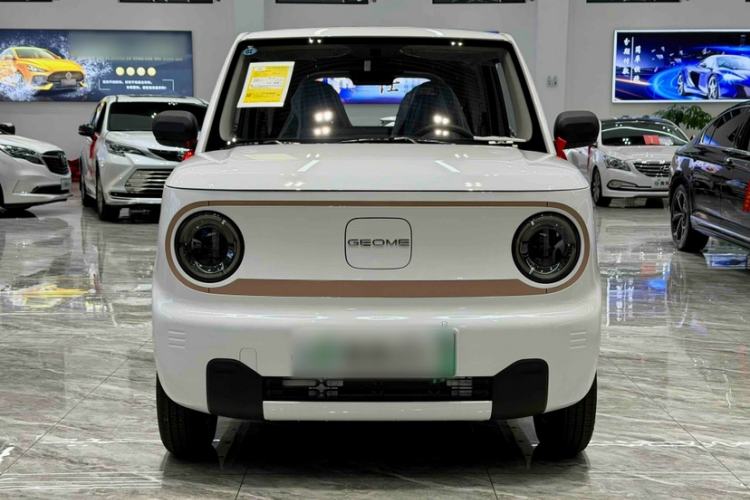 Used Geely Galaxy Panda 2024 Panda Mini 200km Endurance Bear Exterior 4