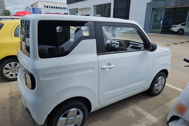 Used Geely Galaxy Panda 2024 Panda Mini 200km Endurance Bear Exterior 4