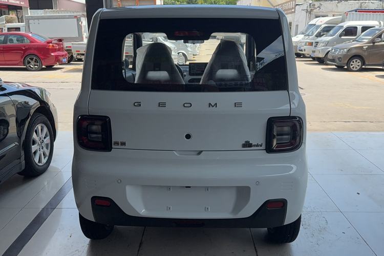 Used Geely Galaxy Panda 2024 Panda Mini 200km Endurance Bear Exterior 4