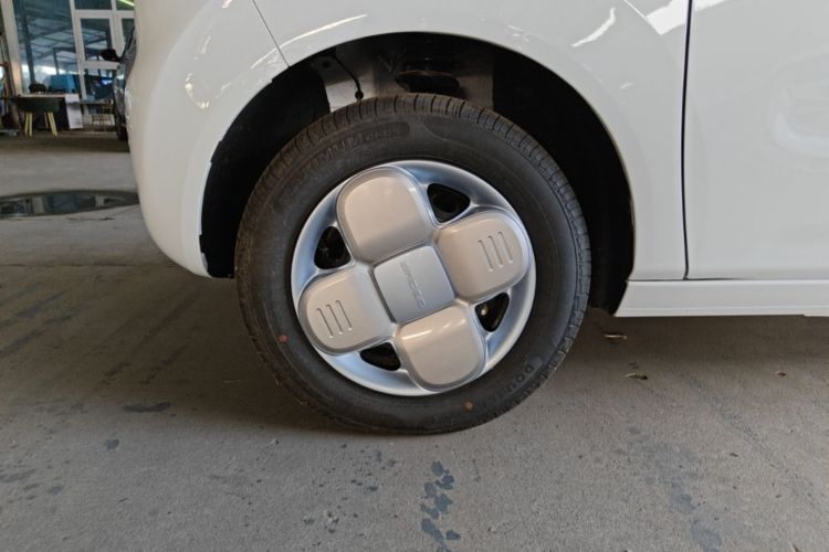 Used Geely Galaxy Panda 2024 Panda Mini 200km Endurance Bear Exterior 4