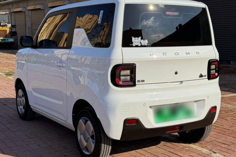 Used Geely Galaxy Panda 2024 Panda Mini 200km Endurance Bear Exterior 4