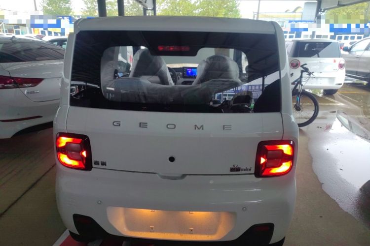 Used Geely Galaxy Panda 2024 Panda Mini 200km Endurance Bear Exterior 4