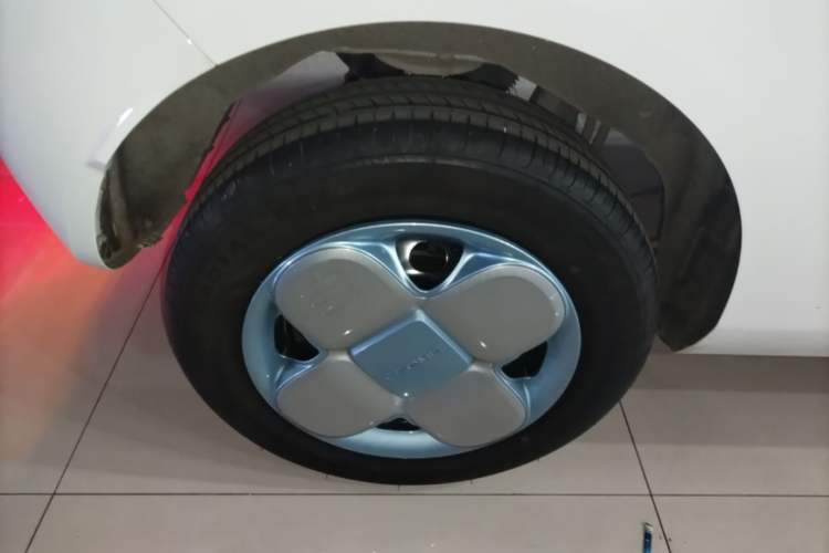 Used Geely Galaxy Panda 2024 Panda Mini 200km Endurance Bear Exterior 5