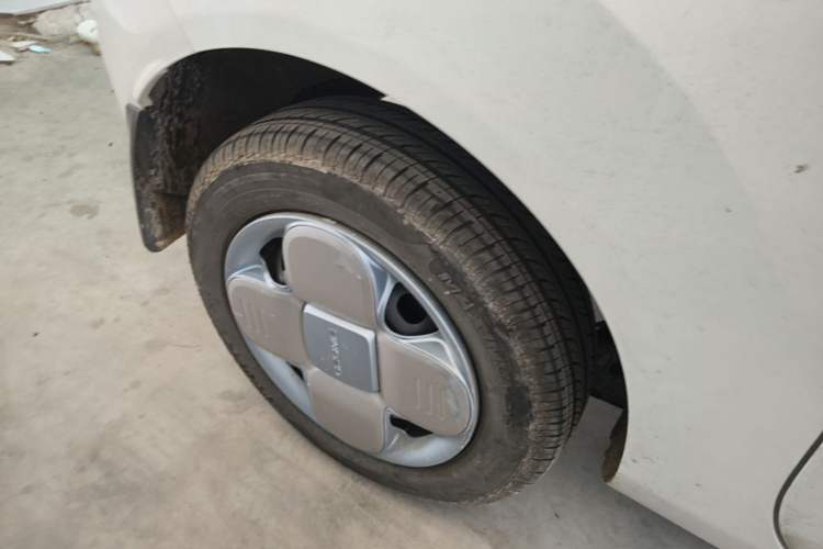 Used Geely Galaxy Panda 2024 Panda Mini 200km Endurance Bear Exterior 5