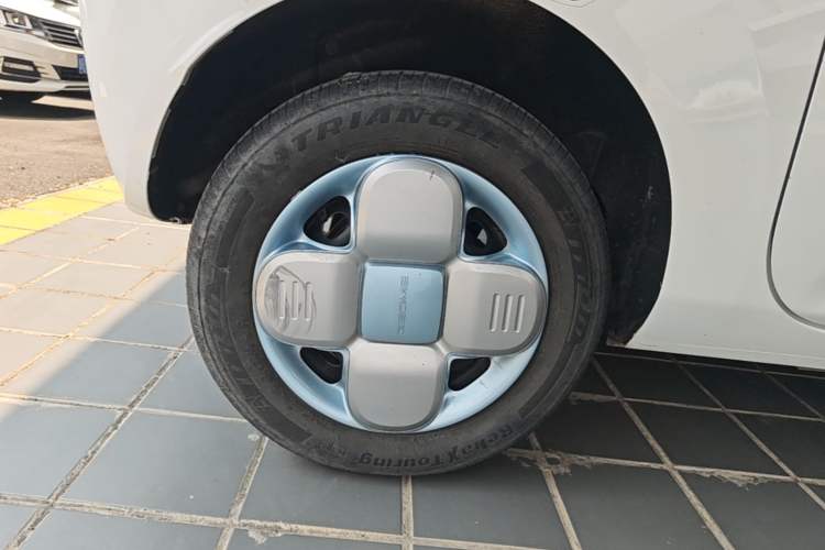 Used Geely Galaxy Panda 2024 Panda Mini 200km Endurance Bear Exterior 5