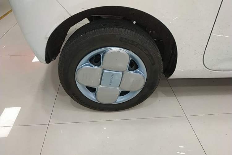 Used Geely Galaxy Panda 2024 Panda Mini 200km Endurance Bear Exterior 5