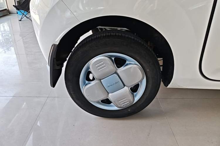 Used Geely Galaxy Panda 2024 Panda Mini 200km Endurance Bear Exterior 5