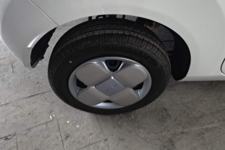 Used Geely Galaxy Panda 2024 Panda Mini 200km Endurance Bear Exterior 5