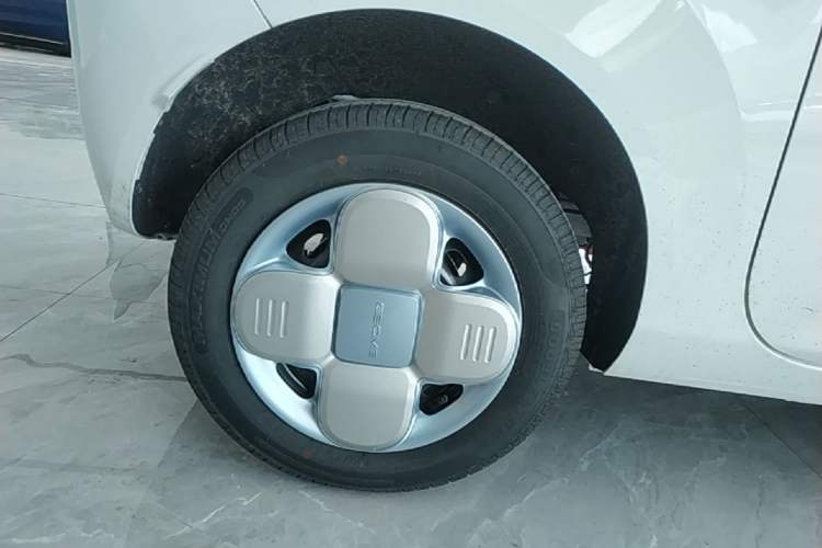 Used Geely Galaxy Panda 2024 Panda Mini 200km Endurance Bear Exterior 5