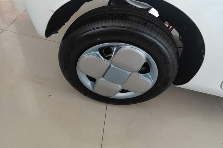 Used Geely Galaxy Panda 2024 Panda Mini 200km Endurance Bear Exterior 5