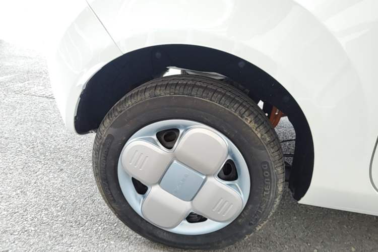 Used Geely Galaxy Panda 2024 Panda Mini 200km Endurance Bear Exterior 5