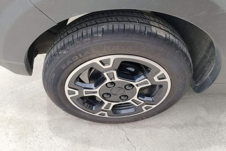 Used Geely Galaxy Panda 2024 200km Panda Kart Exterior 5