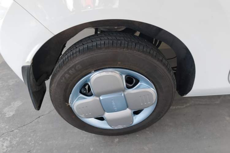Used Geely Galaxy Panda 2024 Facelifted Panda Mini 200km Dragon Edition Exterior 5