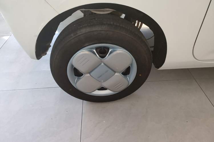 Used Geely Galaxy Panda 2024 Panda Mini 200km Endurance Bear Exterior 5