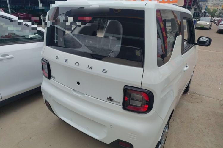 Used Geely Galaxy Panda 2024 Panda Mini 200km Endurance Bear Exterior 5