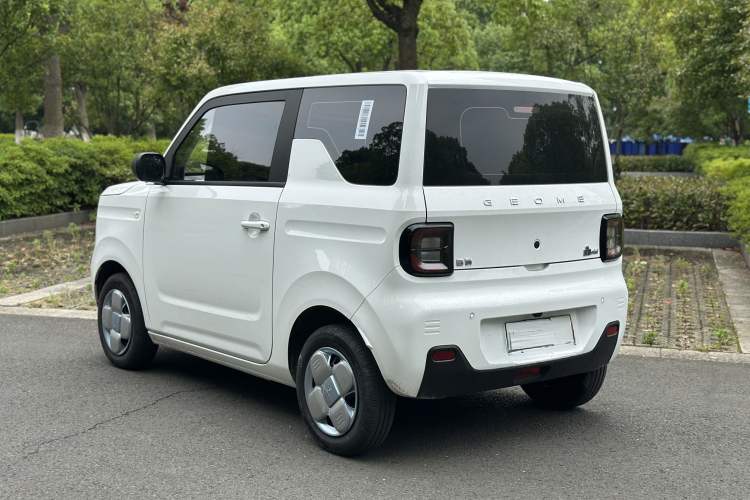Used Geely Galaxy Panda 2024 Panda Mini 200km Endurance Bear Exterior 6