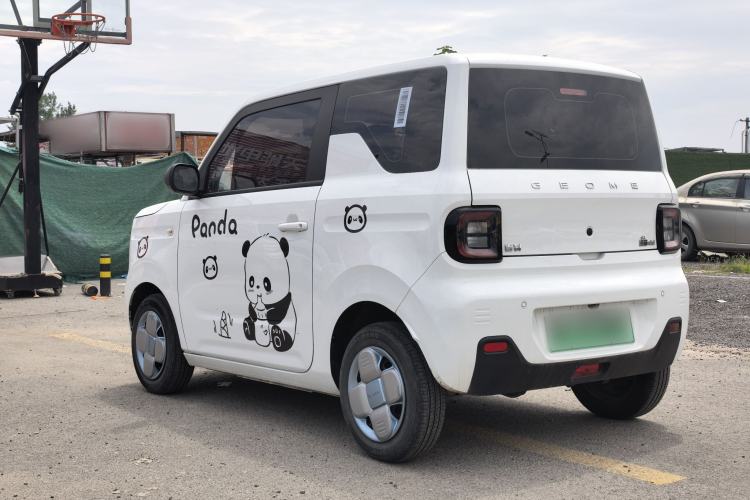 Used Geely Galaxy Panda 2024 Panda Mini 200km Endurance Bear Exterior 6