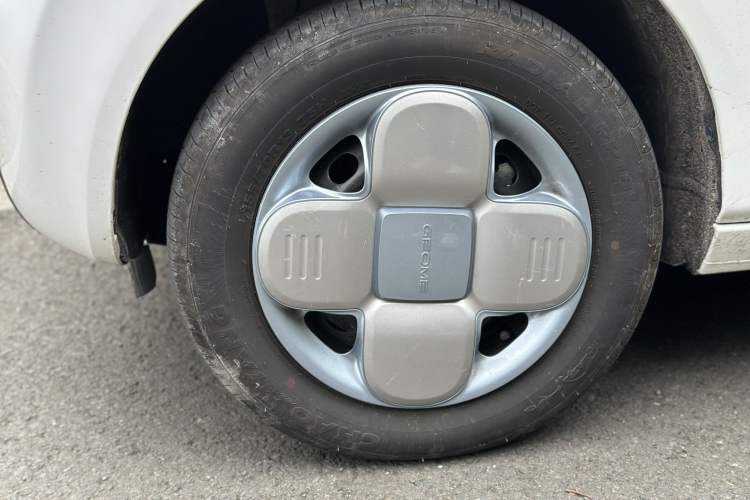 Used Geely Galaxy Panda 2024 Panda Mini 200km Endurance Bear Exterior 7