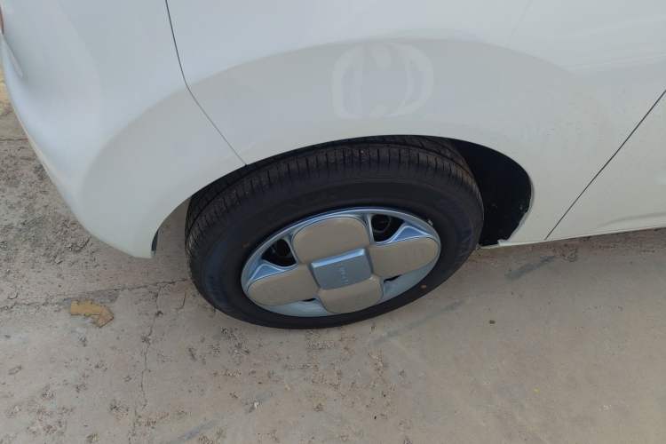 Used Geely Galaxy Panda 2024 Panda Mini 200km Endurance Bear Exterior 7
