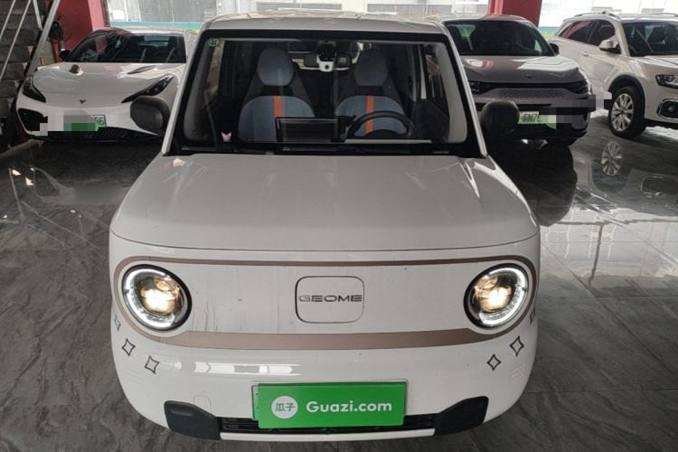 Used Geely Galaxy Panda 2024 Panda Mini 200km Endurance Bear Front
