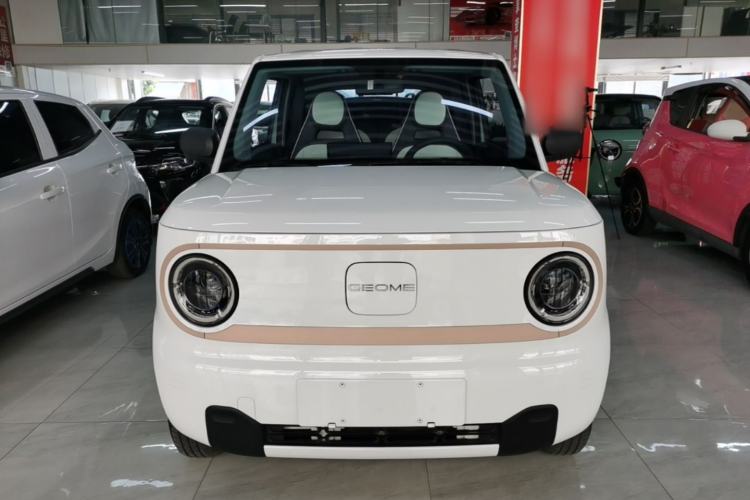 Used Geely Galaxy Panda 2024 Panda Mini 200km Endurance Bear Front