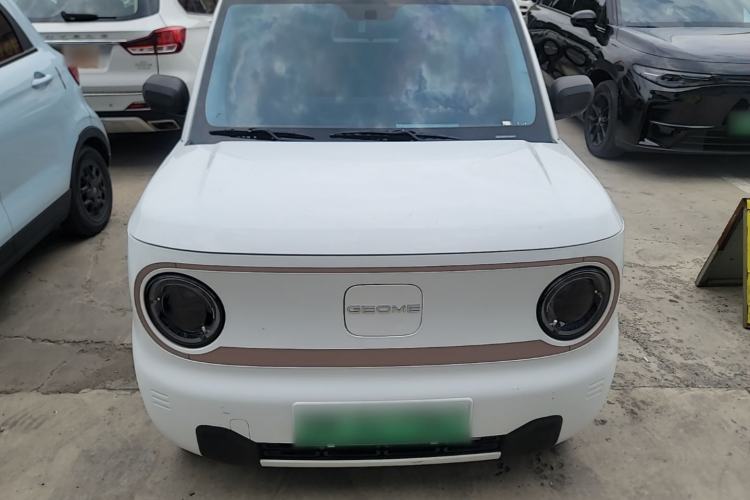 Used Geely Galaxy Panda 2024 Panda Mini 200km Endurance Bear Front