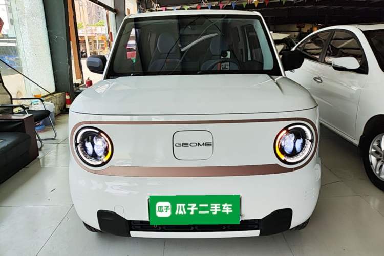 Used Geely Galaxy Panda 2024 Panda Mini 200km Endurance Bear Front