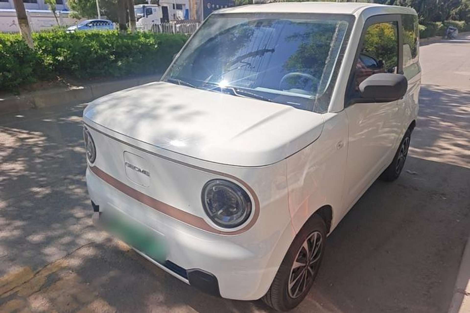 Used Geely Galaxy Panda 2024 Panda Mini 200km Endurance Bear Front Left 45 Deg
