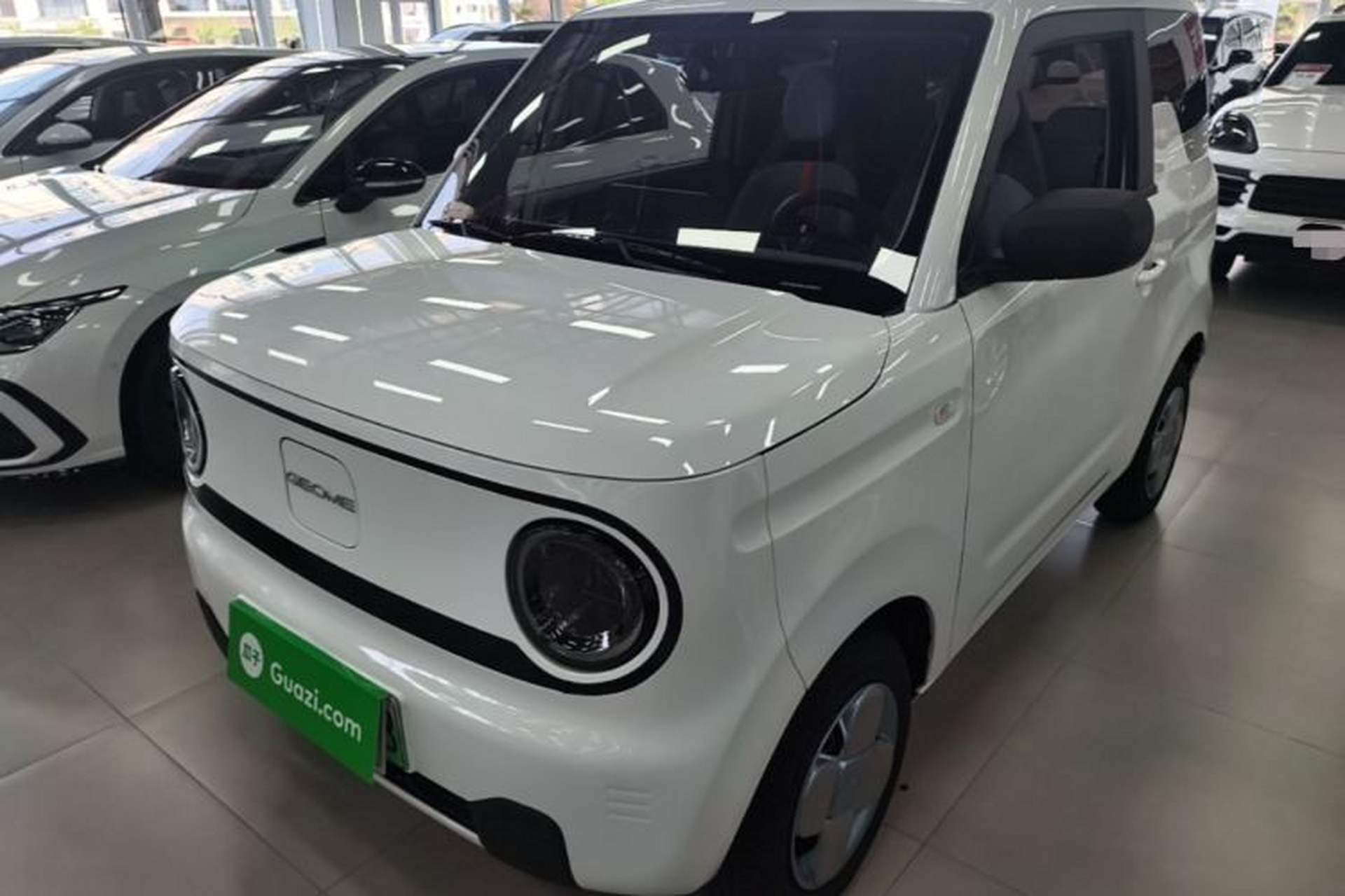 Used Geely Galaxy Panda 2024 Panda Mini 200km Endurance Bear Front Left 45 Deg