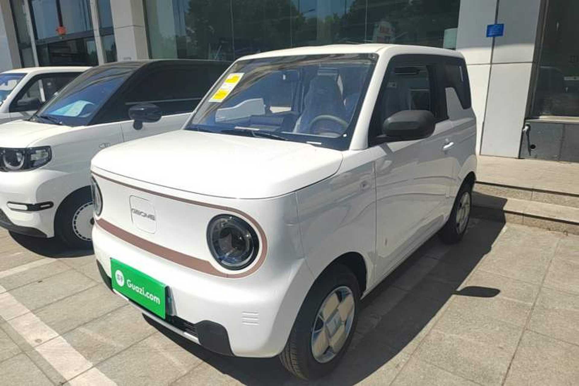 Used Geely Galaxy Panda 2024 Panda Mini 200km Endurance Bear Front Left 45 Deg