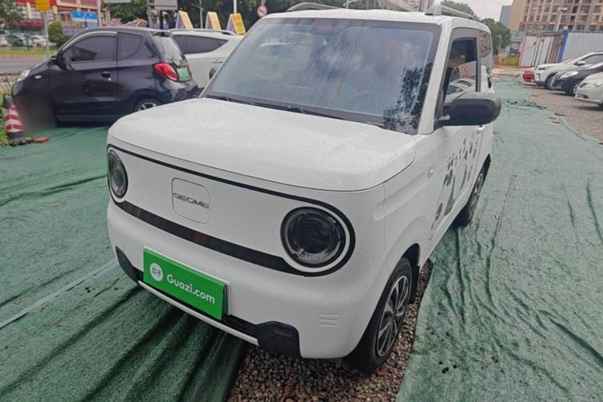 Used Geely Galaxy Panda 2024 Panda Mini 200km Endurance Bear Front Left 45 Deg