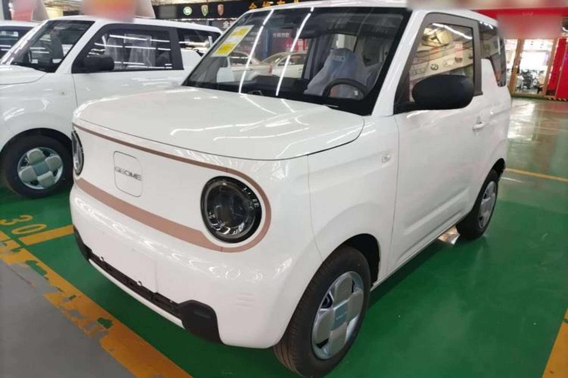 Used Geely Galaxy Panda 2024 Panda Mini 200km Endurance Bear Front Left 45 Deg