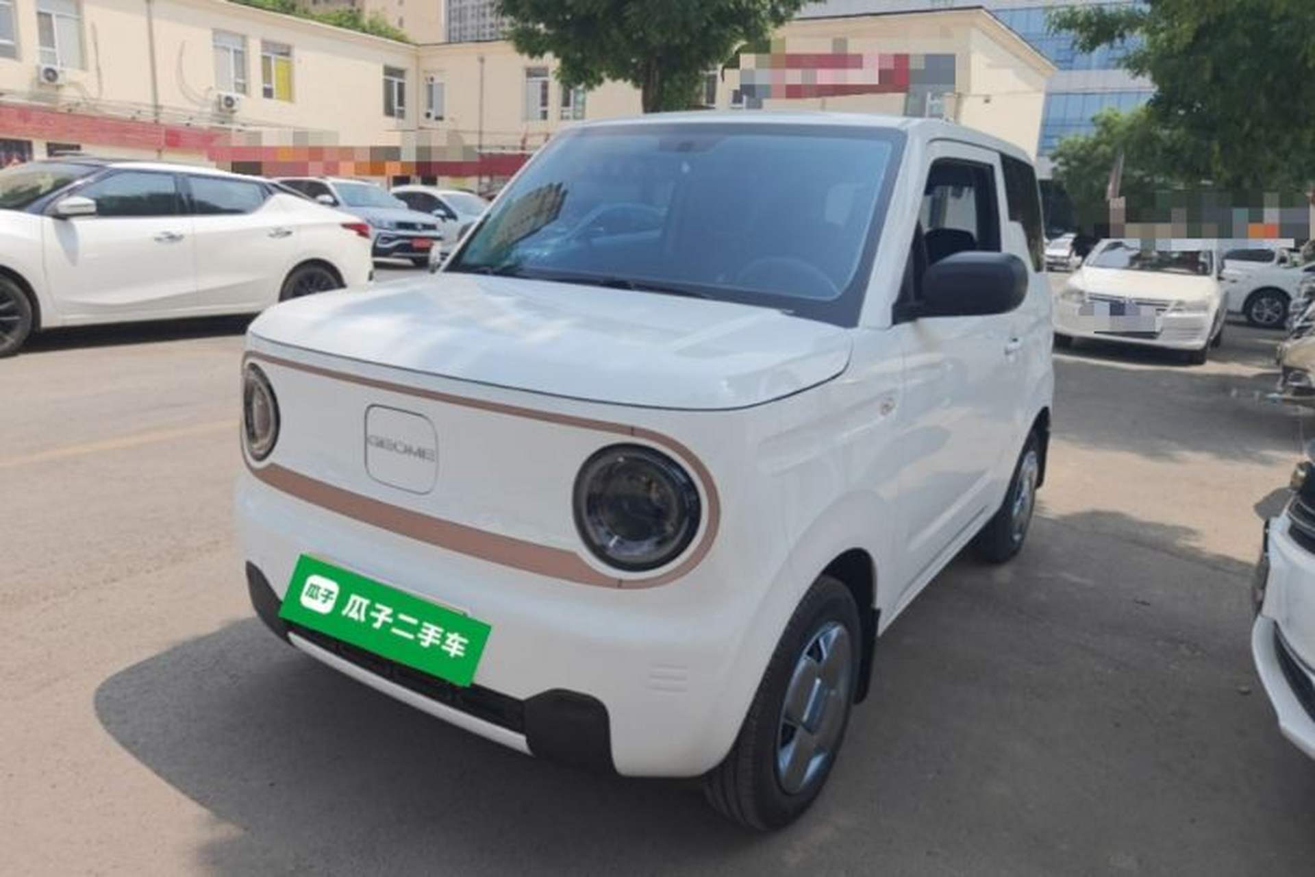 Used Geely Galaxy Panda 2024 Panda Mini 200km Dragon Edition Front Left 45 Deg