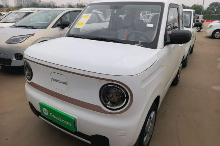 Used Geely Galaxy Panda 2024 Panda Mini 200km Endurance Bear Front